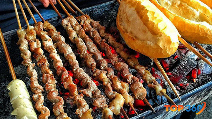 Đặc sản bánh mì thịt nướng Lạng Sơn tại Hà Nội