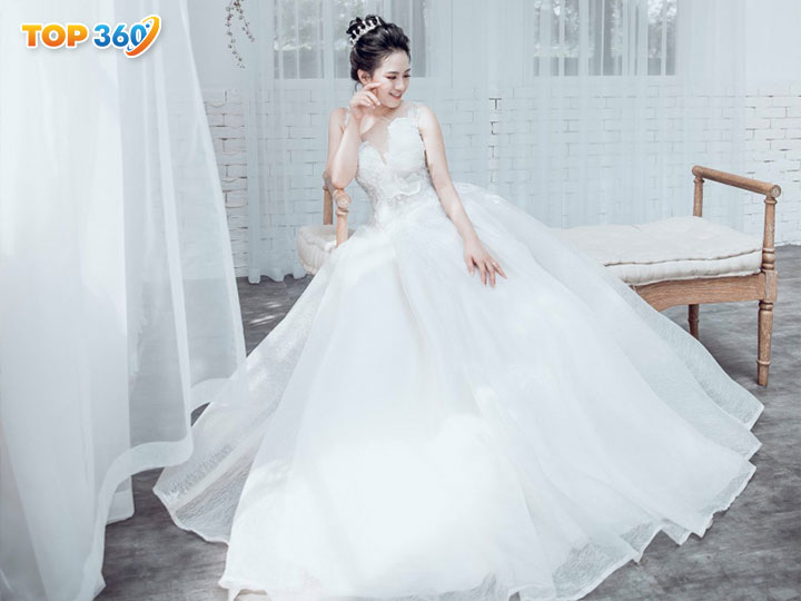 Chụp ảnh cưới tại studio của Merci Wedding