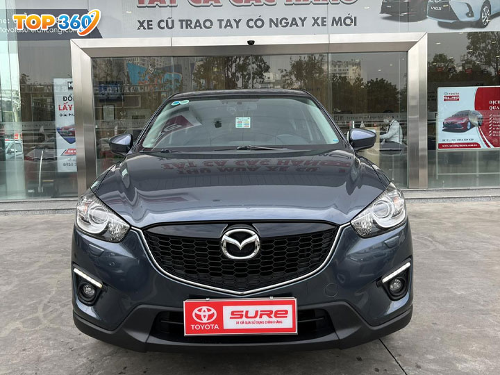 Mazda màu đen tại Toyota Hiroshima Tân Cảng